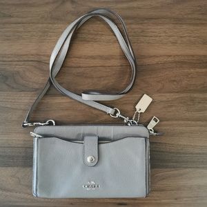 Coach Noa Pop Up Messenger Wallet